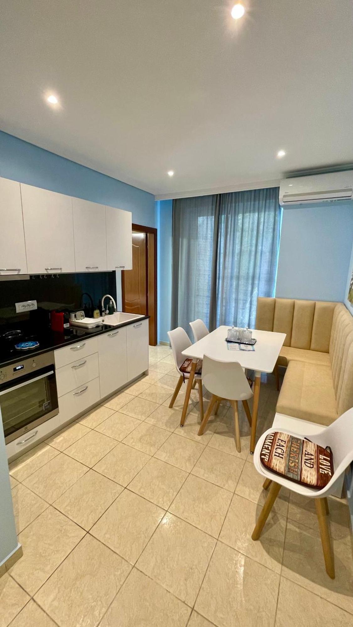 Sea Breeze Apartment Sarande Exterior photo